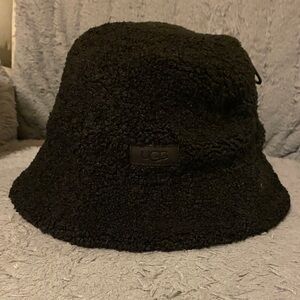 UGG Charcoal Textured Bucket Hat Reversible Women size S/M